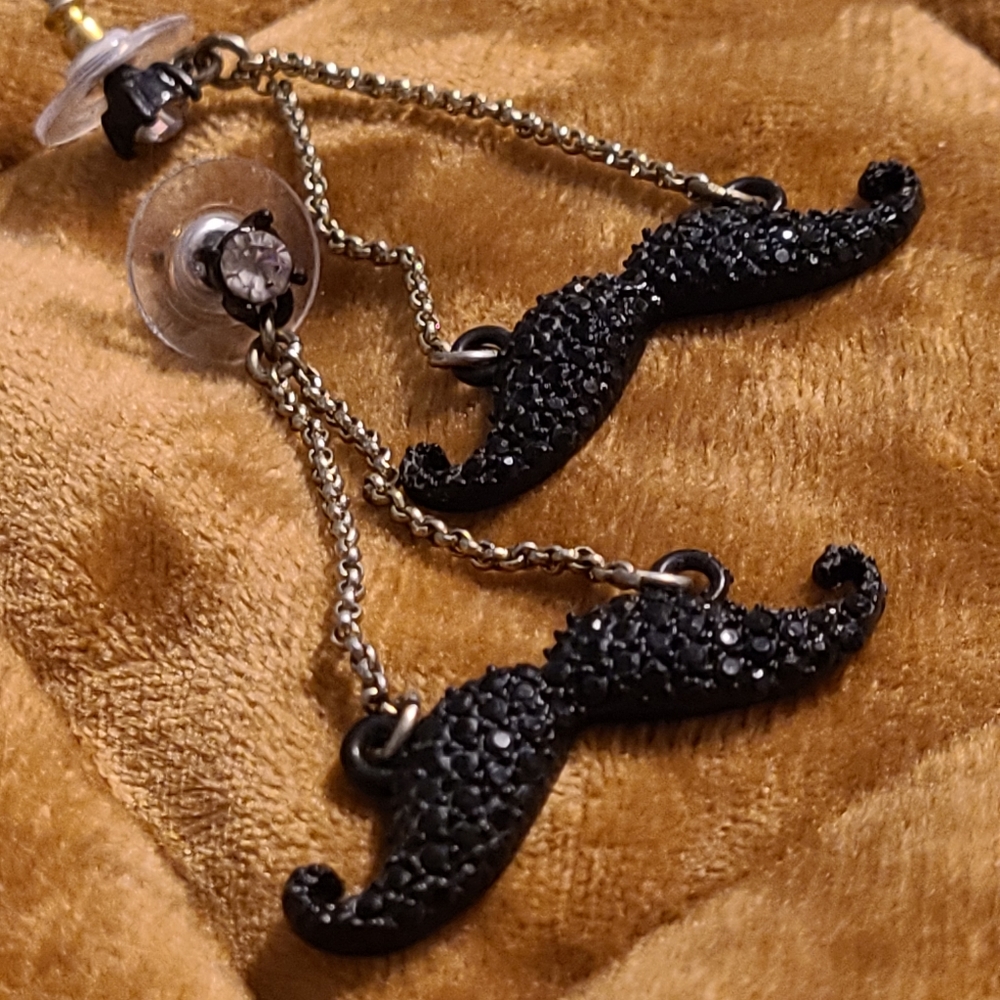 Betsey johnson mustache earrings